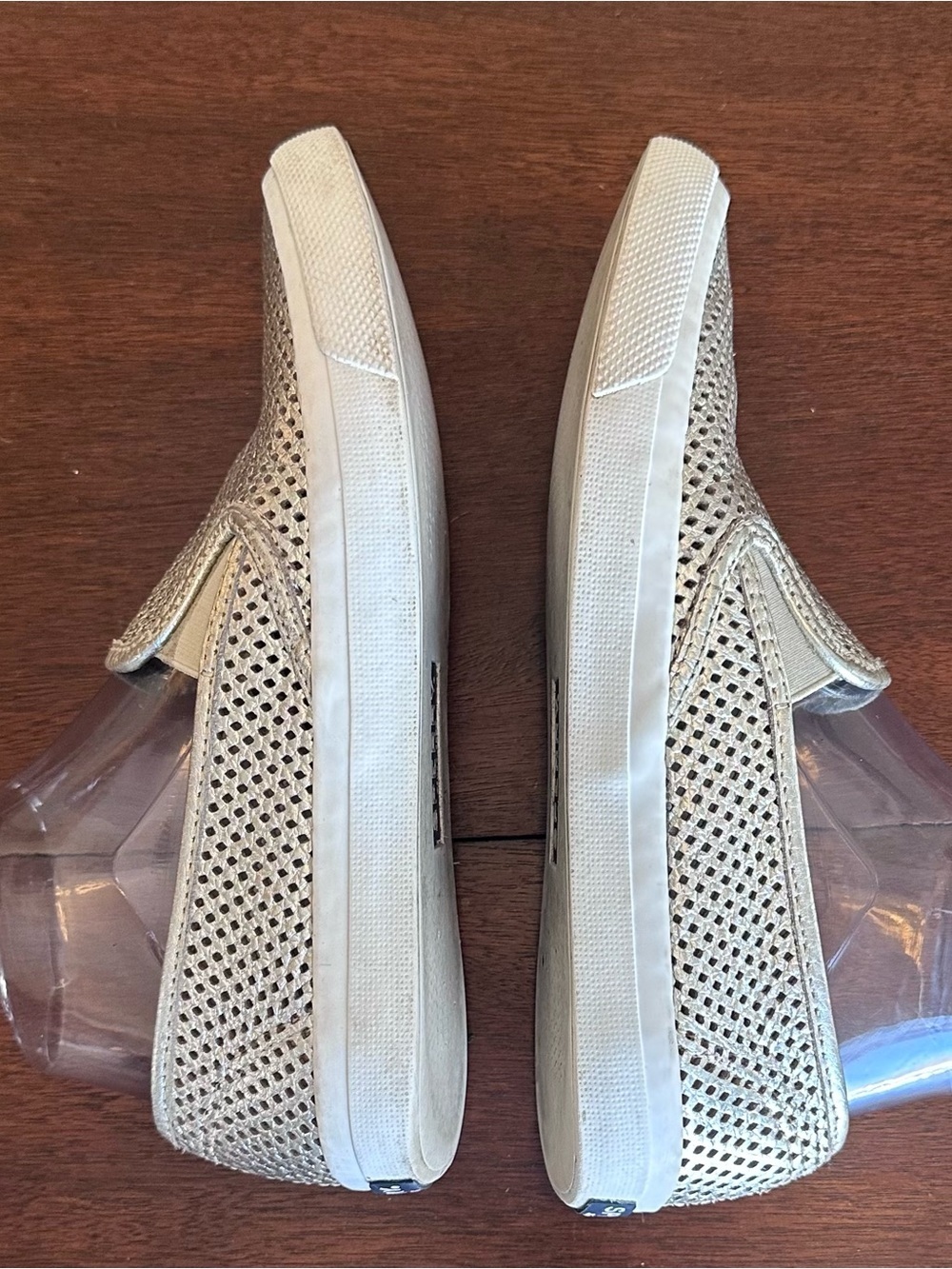 Sperry Slip-On Sneakers Gold Metallic Leather Perforated | Size 7.5 - Picture 5 of 9